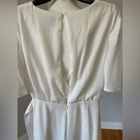 Princess Polly playsuit romper with mock wrap skirt in a size 6 - Picture 11 of 15